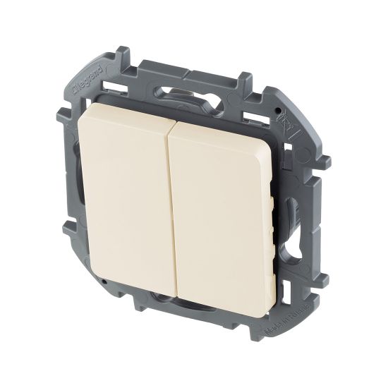 Выключатель двухклавишный Legrand 673621 Inspiria с/у 10 А ~250В безвинтовые зажимы слоновая кость Выключатель двухклавишный Legrand 673621 Inspiria с/у 10 А ~250В безвинтовые зажимы слоновая кость