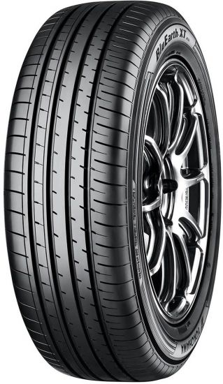 Yokohama AE61 215/65 R17 99V