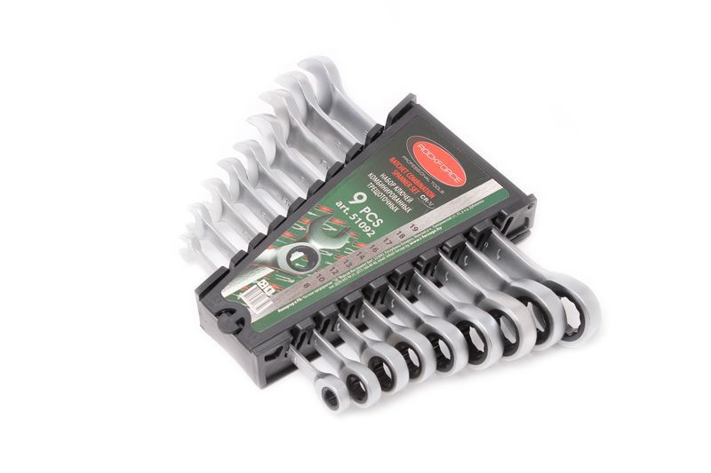 Набор ключей комбинированных трещоточных, 9 предметов  (8,10,12,13,14,16,17,18,19мм) в пластиковом держателе ROCKFORCE RF-51092 11481